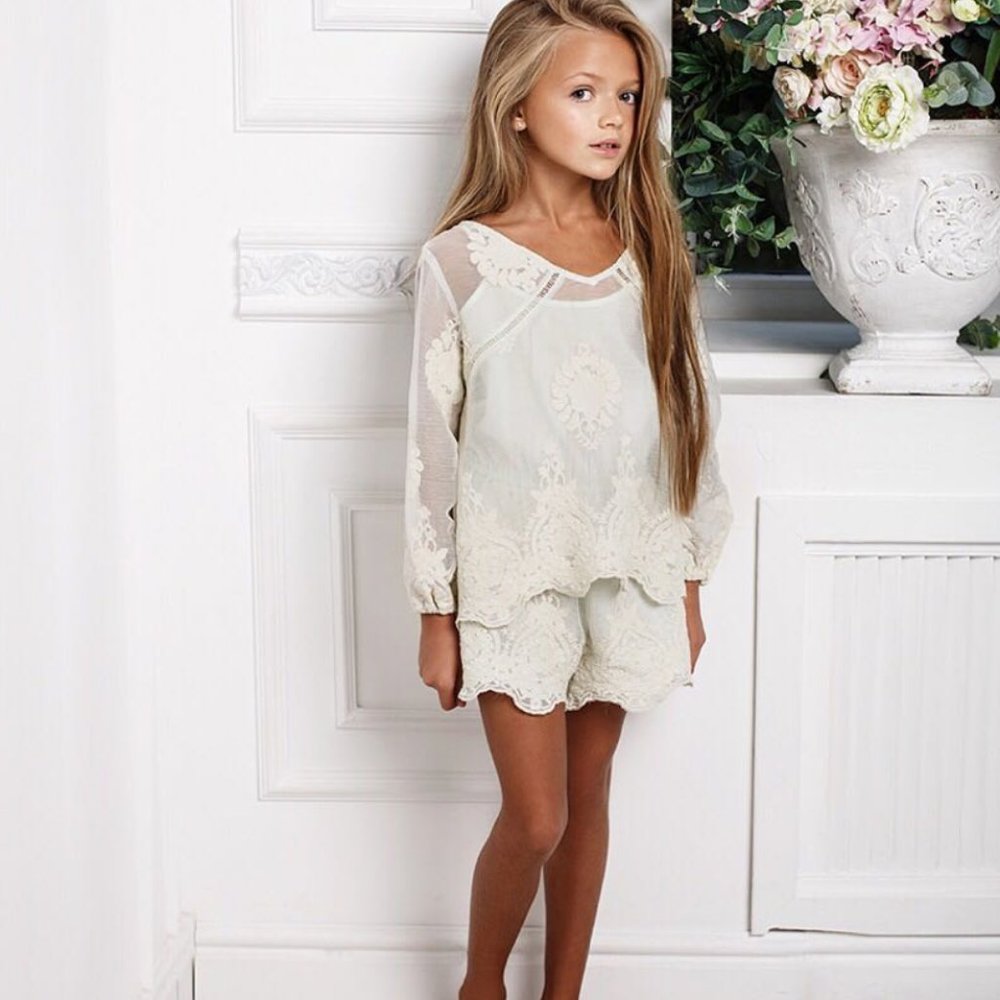 Marlo Kids 'Roamer Lace Romper'